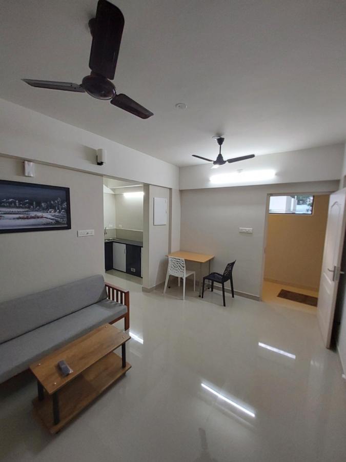 Hotel Mannat Residence Тривандрум Экстерьер фото